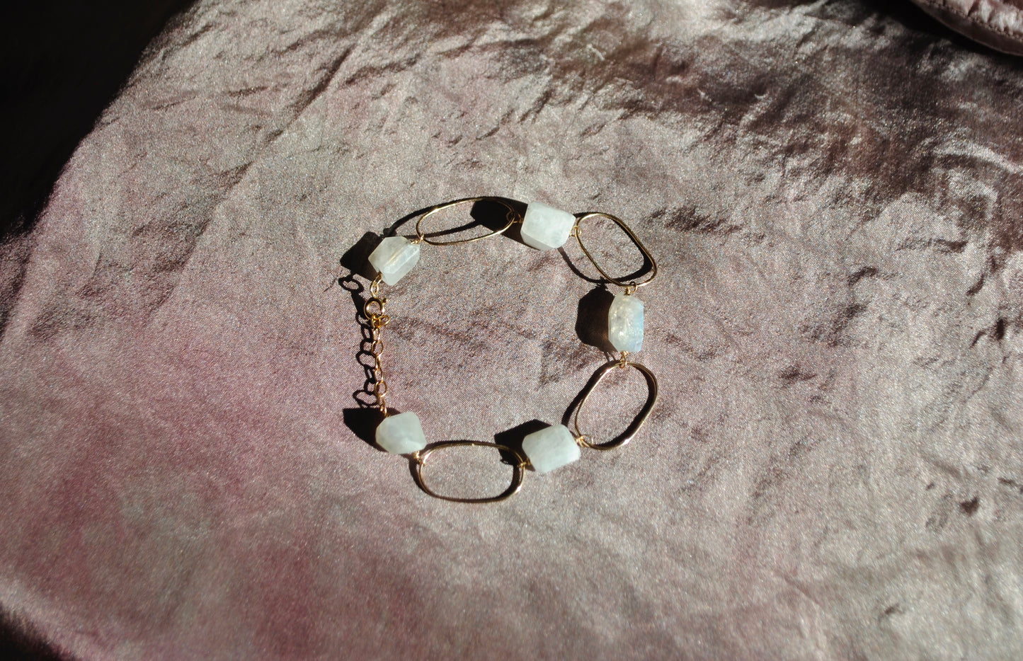 Daedal Kiss Kiss Bracelet