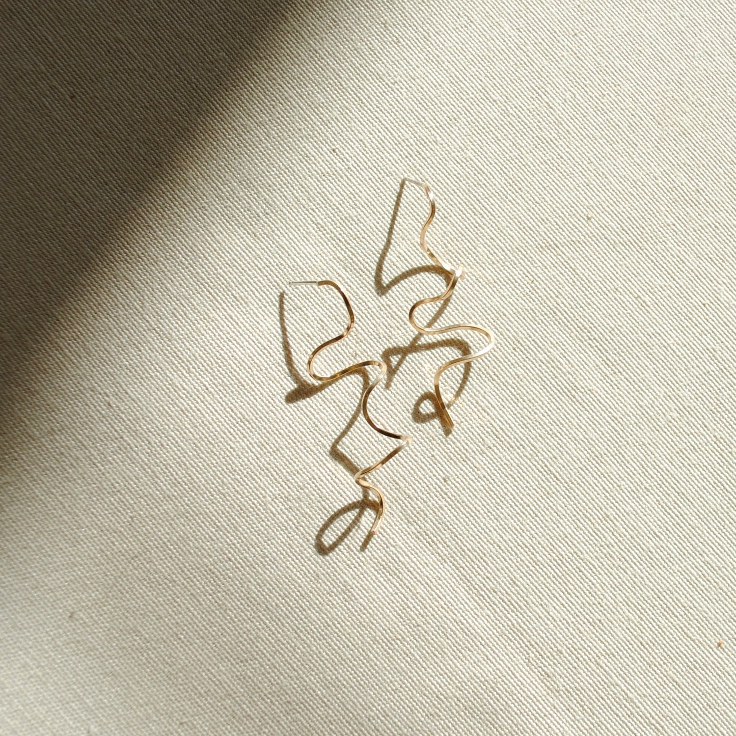 Daedal Squiggle Studs