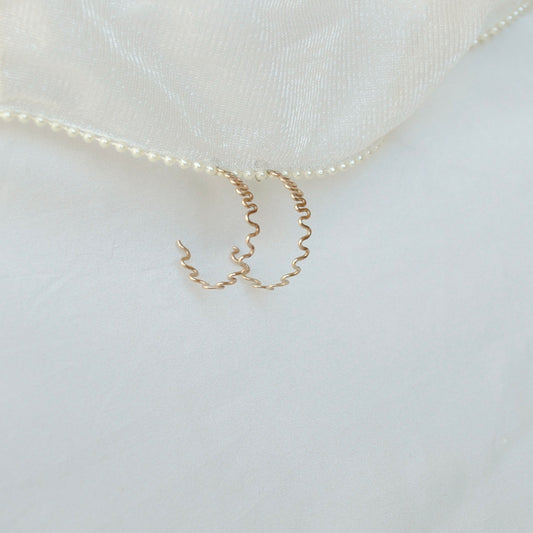 Daedal Squiggle Hoops