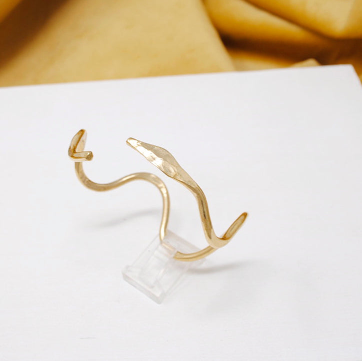 Daedal Snake Bangle