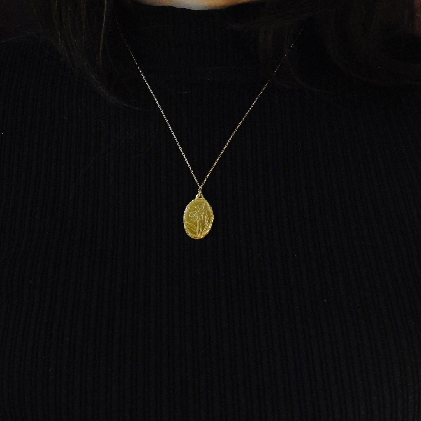 Daedal Daffodil Pendant Necklace